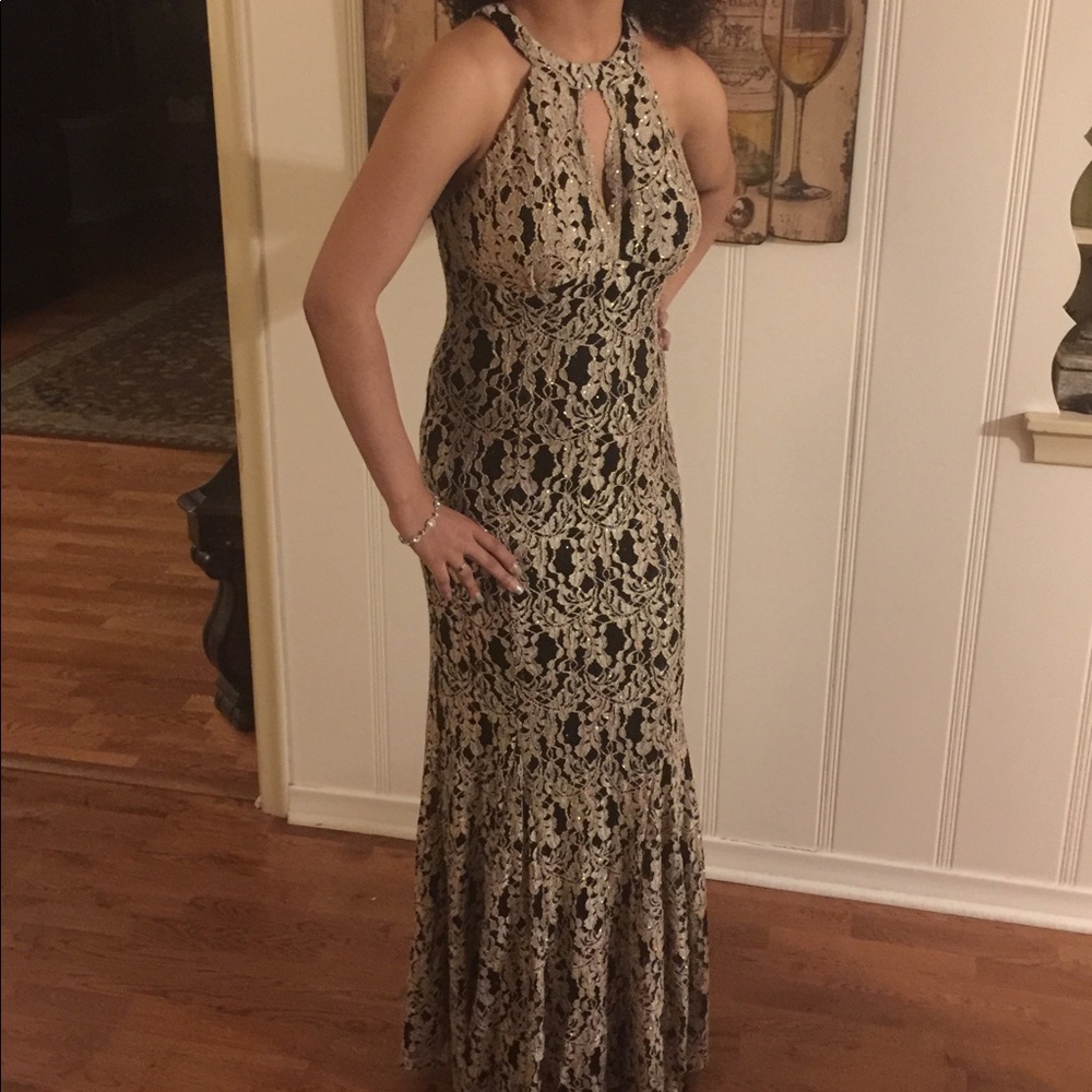 Nightway Lace Halter Evening Gown Size 10
